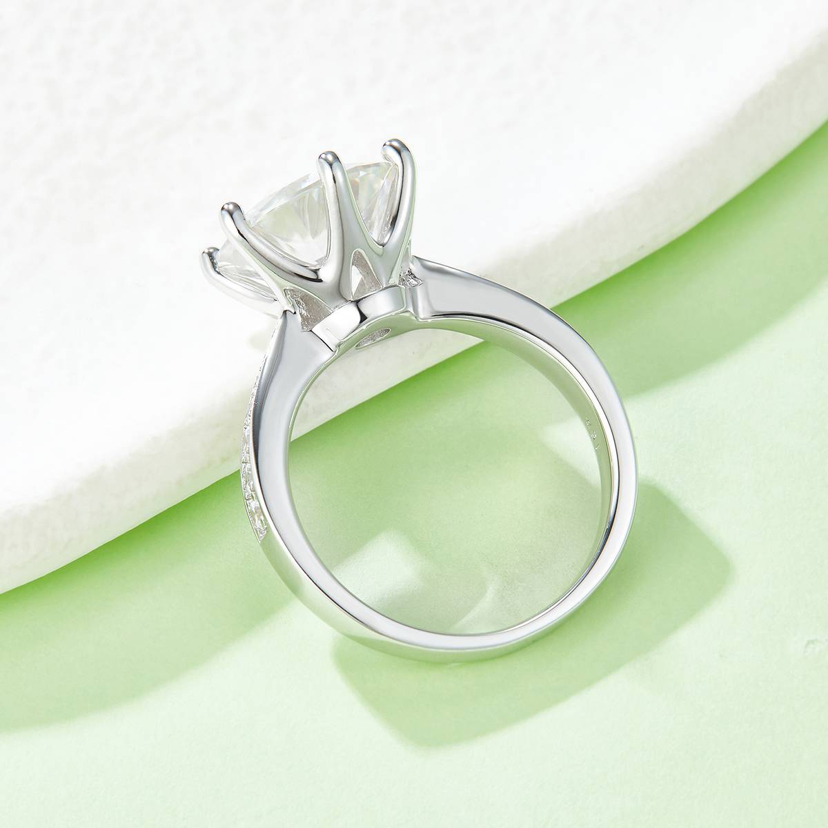 Micro Inlaid Dynamic S925 Silver Plated Platinum Moissanite Diamond Women's Ring 5.0 Carat D-Class